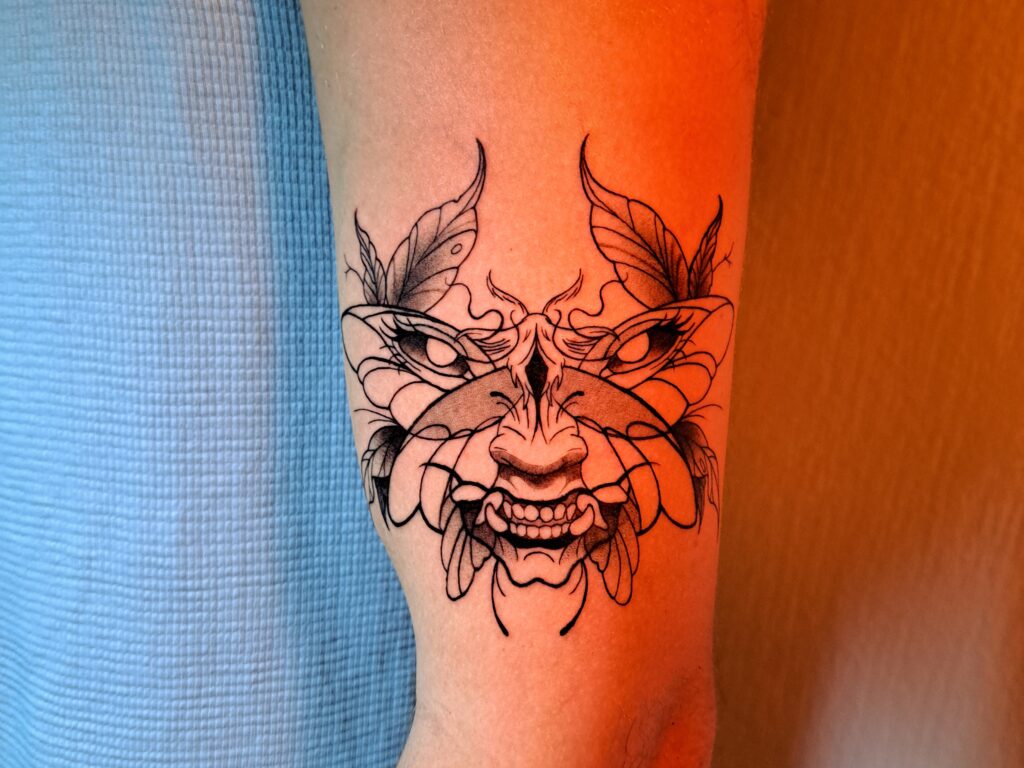 Tatuaje Blackwork por José Cabrera, Tatuador Arcos de la Frontera.